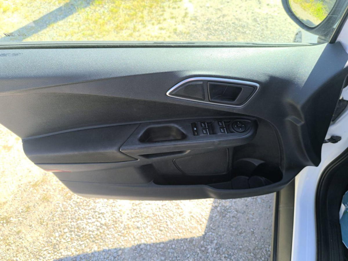 Ford B-Max B-Max 1.5 TDCi 75 CV (17)
