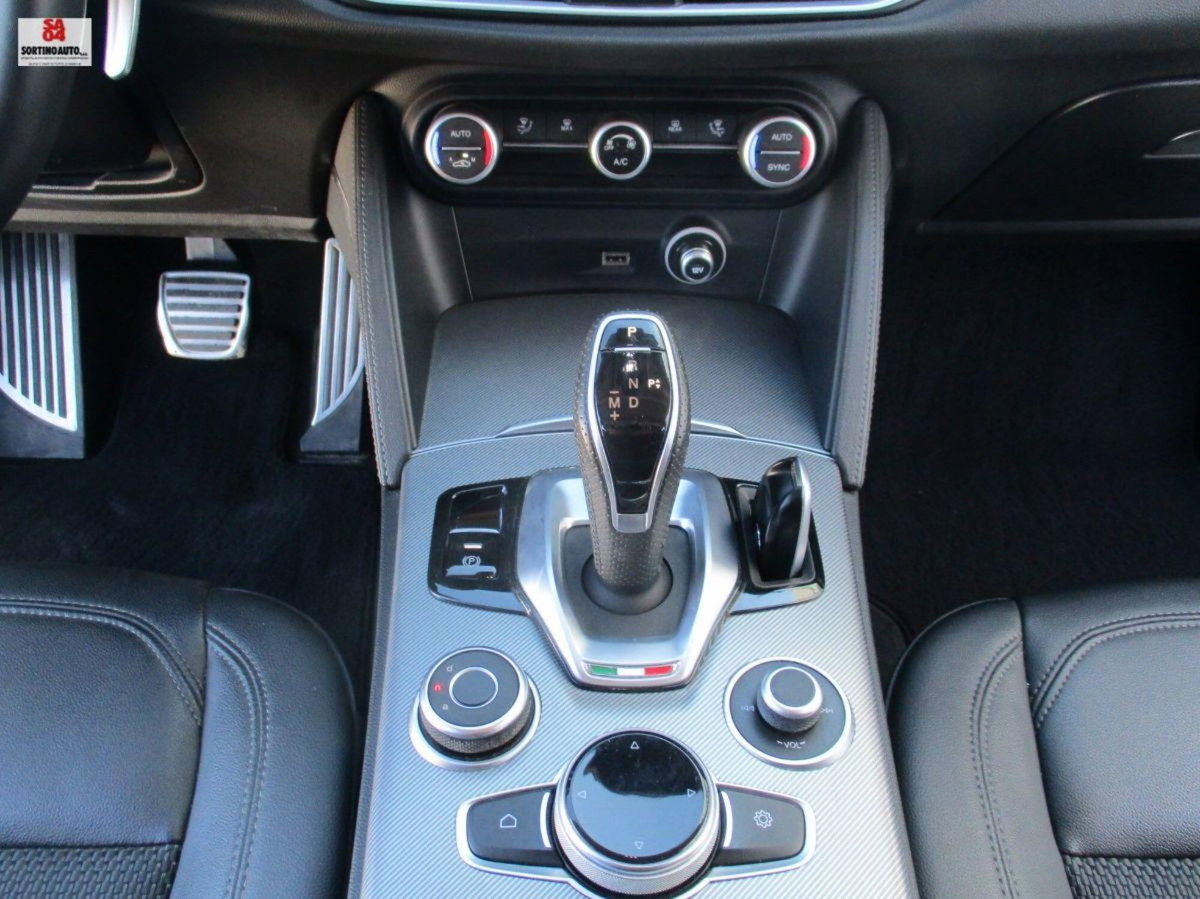 Alfa Romeo Stelvio Stelvio 2.2 Turbodiesel 190 CV AT8 Q4 Sprint (13)