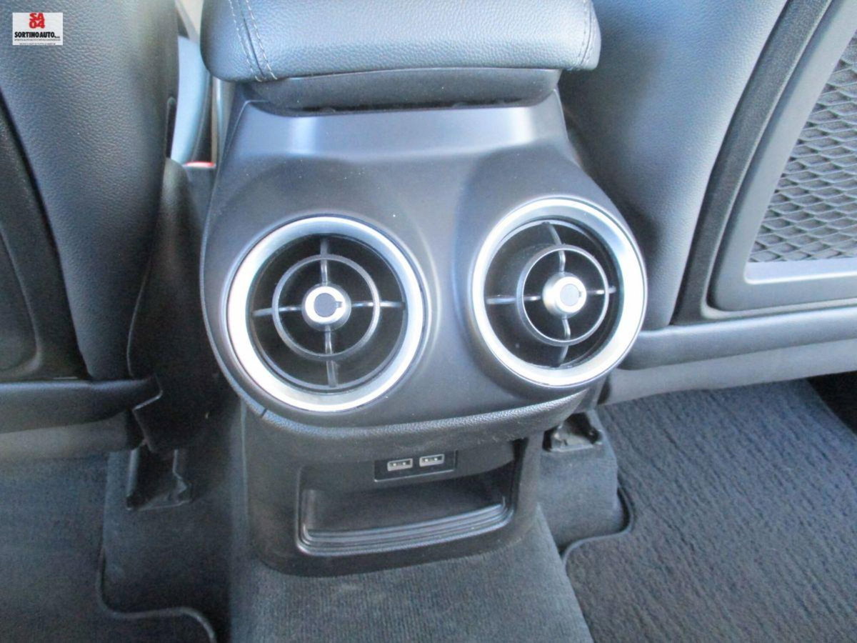 Alfa Romeo Stelvio Stelvio 2.2 Turbodiesel 190 CV AT8 Q4 Sprint (14)