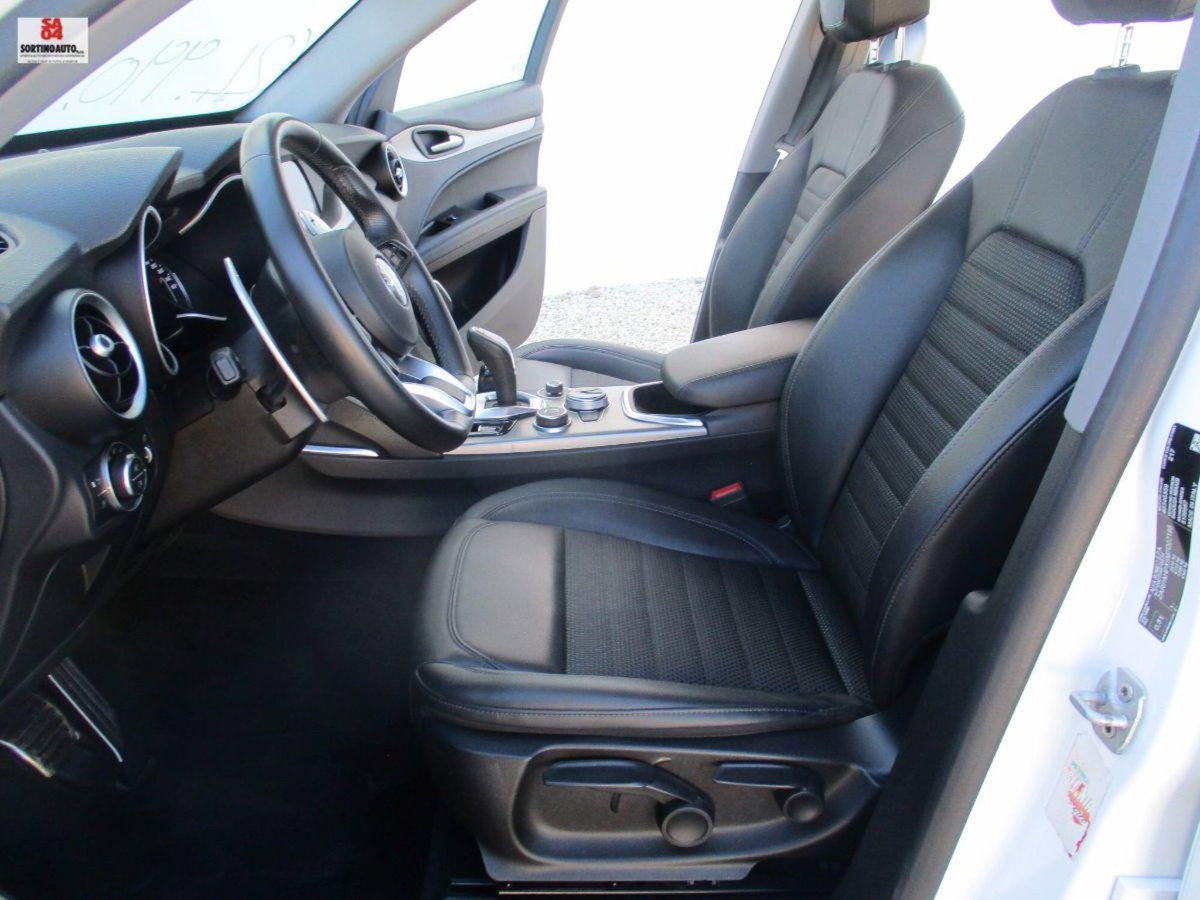 Alfa Romeo Stelvio Stelvio 2.2 Turbodiesel 190 CV AT8 Q4 Sprint (15)