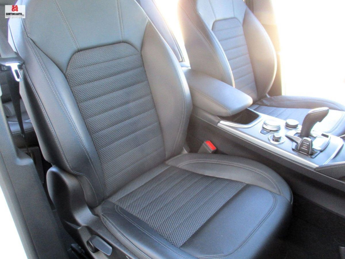Alfa Romeo Stelvio Stelvio 2.2 Turbodiesel 190 CV AT8 Q4 Sprint (20)