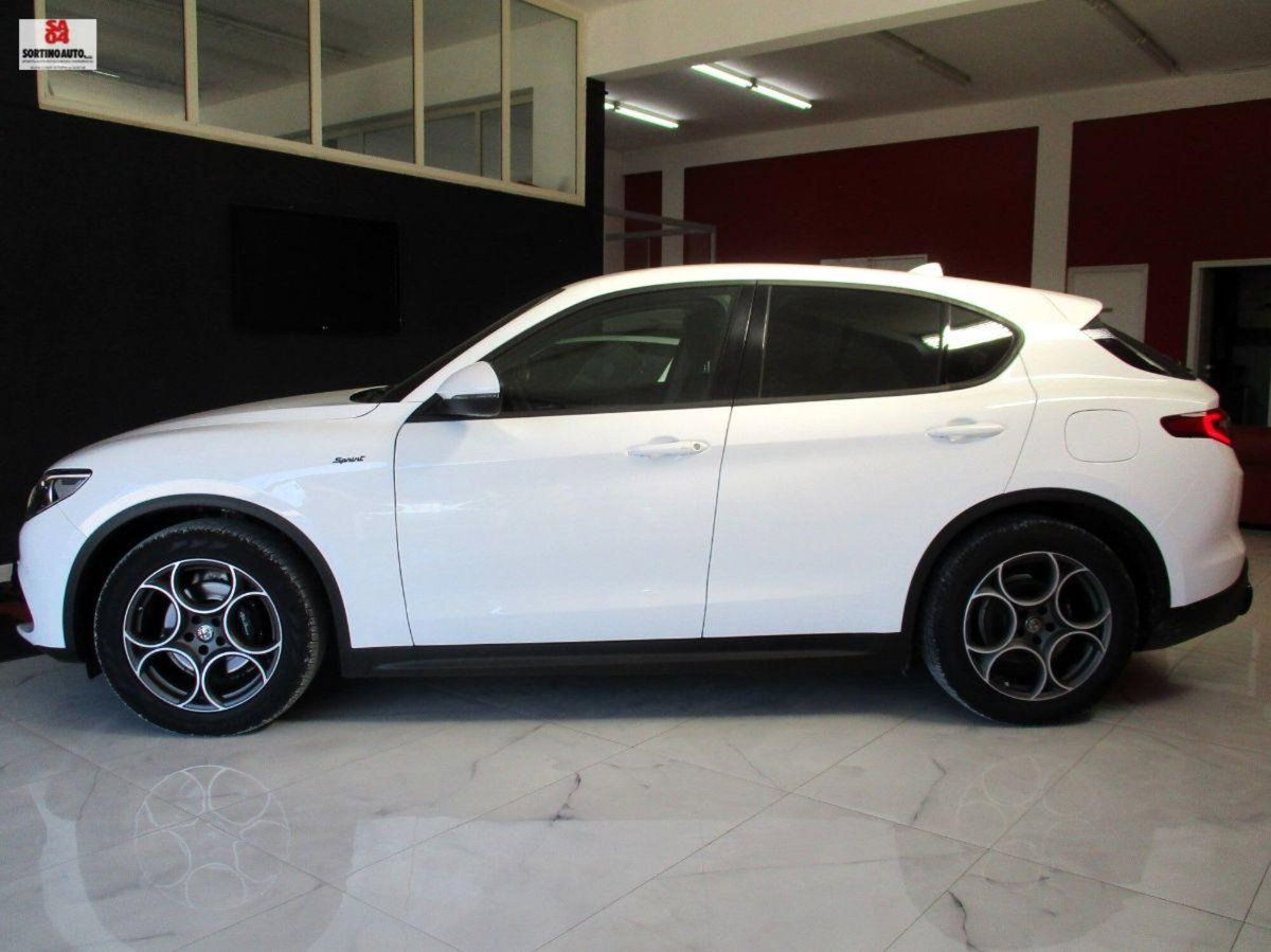 Alfa Romeo Stelvio Stelvio 2.2 Turbodiesel 190 CV AT8 Q4 Sprint (3)