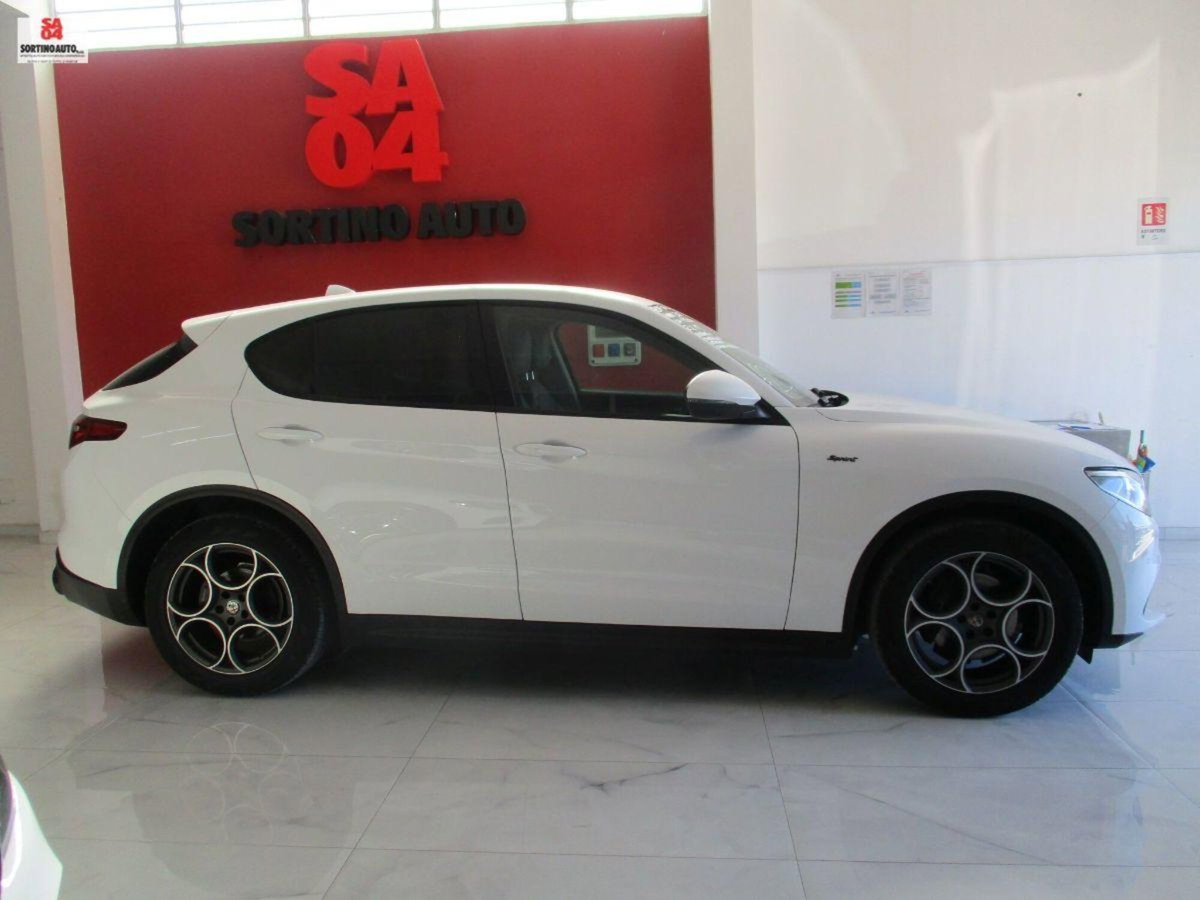 Alfa Romeo Stelvio Stelvio 2.2 Turbodiesel 190 CV AT8 Q4 Sprint (4)