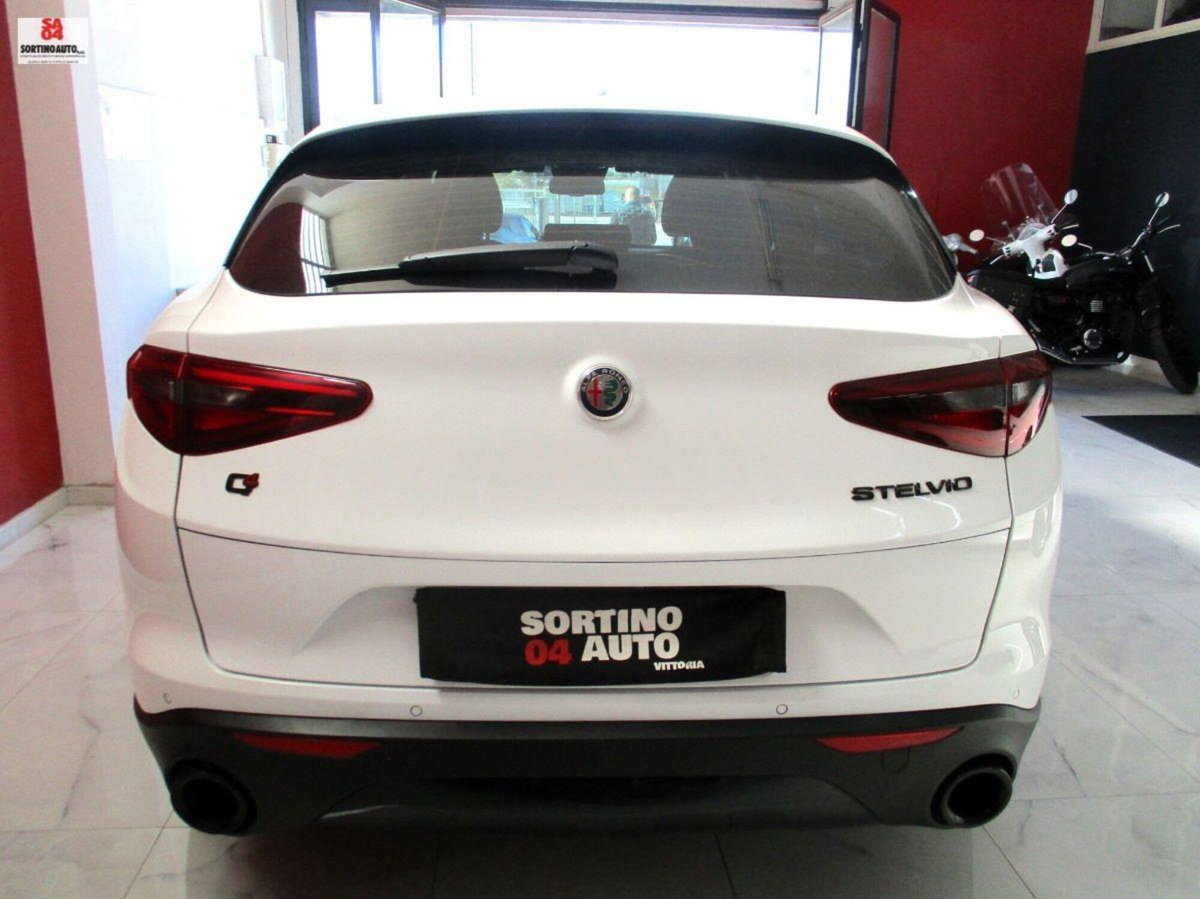Alfa Romeo Stelvio Stelvio 2.2 Turbodiesel 190 CV AT8 Q4 Sprint (6)