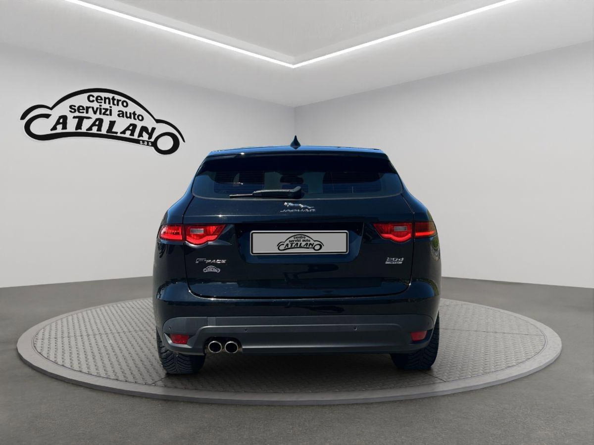 Jaguar F-Pace 2.0 D 180 CV aut. R-Sport (4)