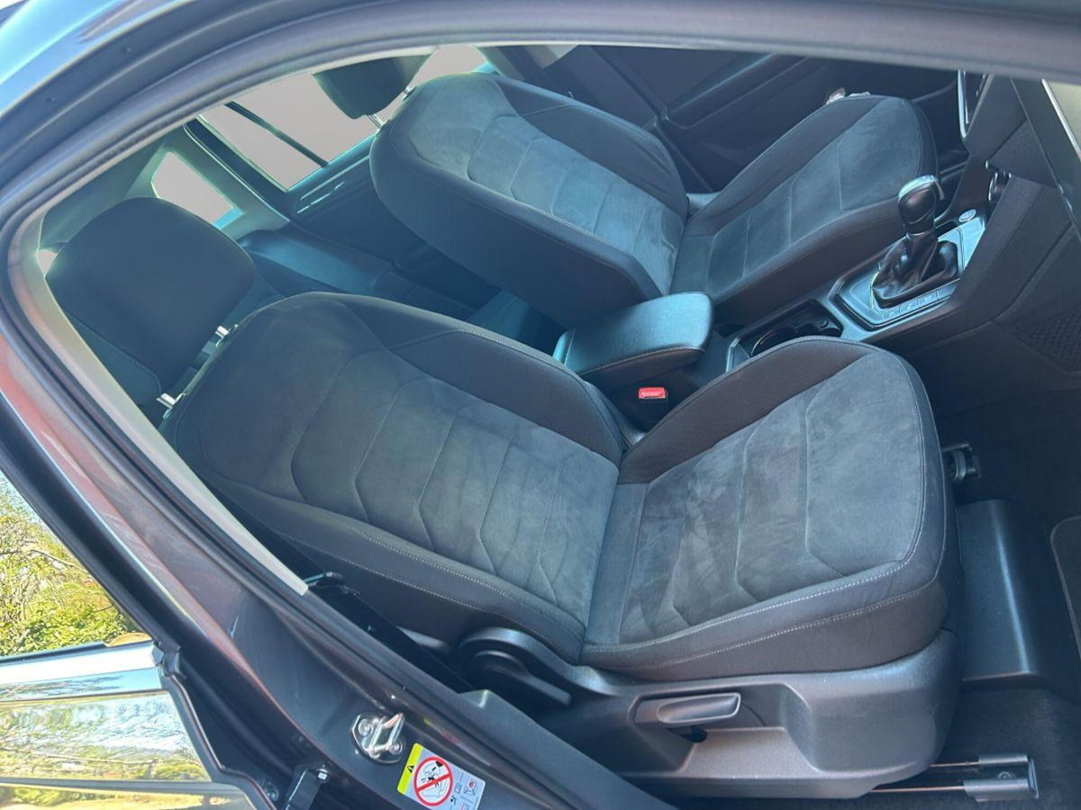Volkswagen Tiguan 2.0 TDI SCR DSG 4MOTION Executive BMT (20)