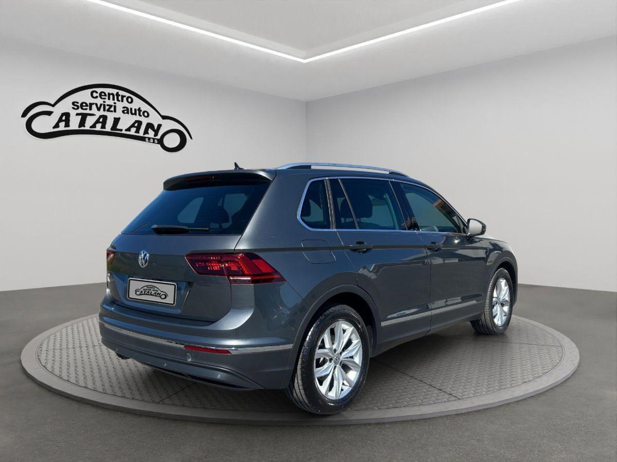 Volkswagen Tiguan 2.0 TDI SCR DSG 4MOTION Executive BMT (5)