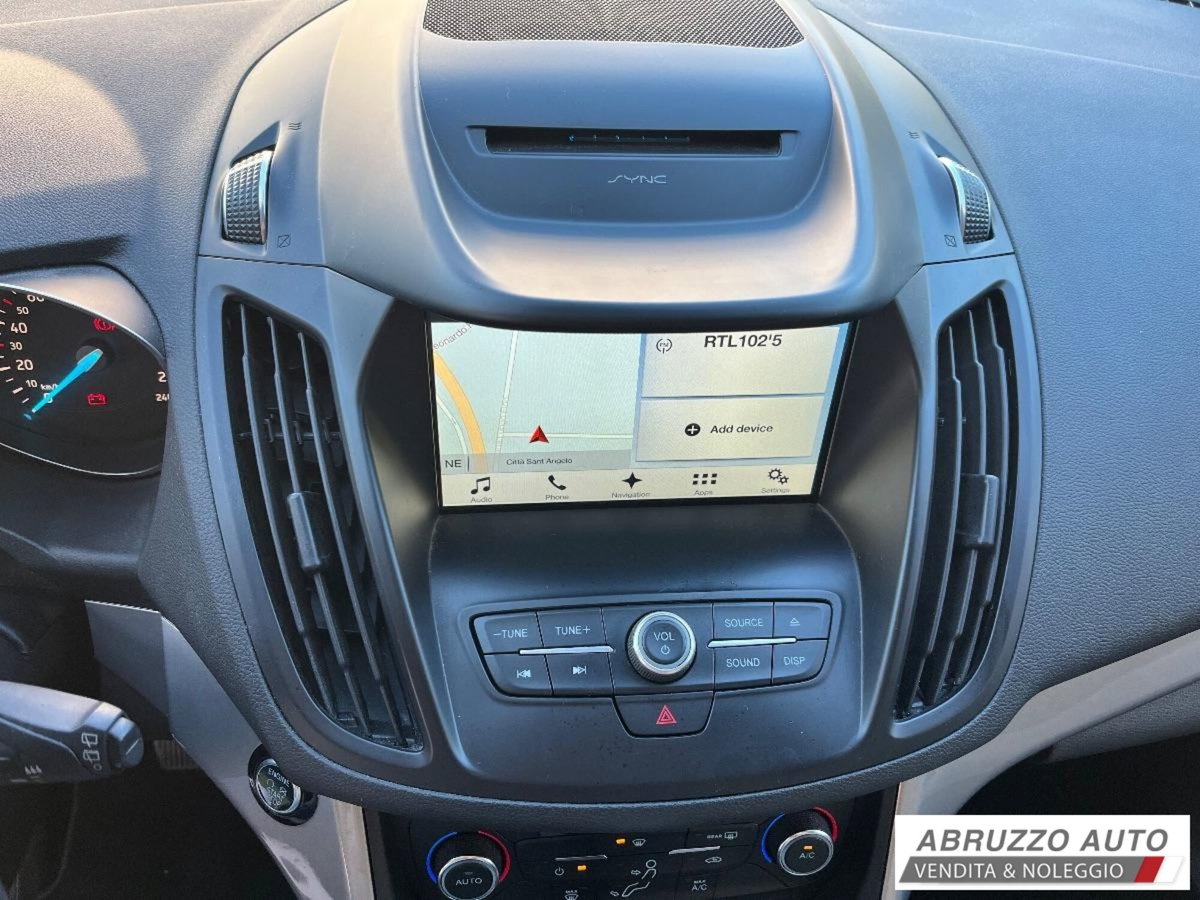 Ford Kuga 2.0 TDCI 150 CV S&S 4WD Titanium X (11)