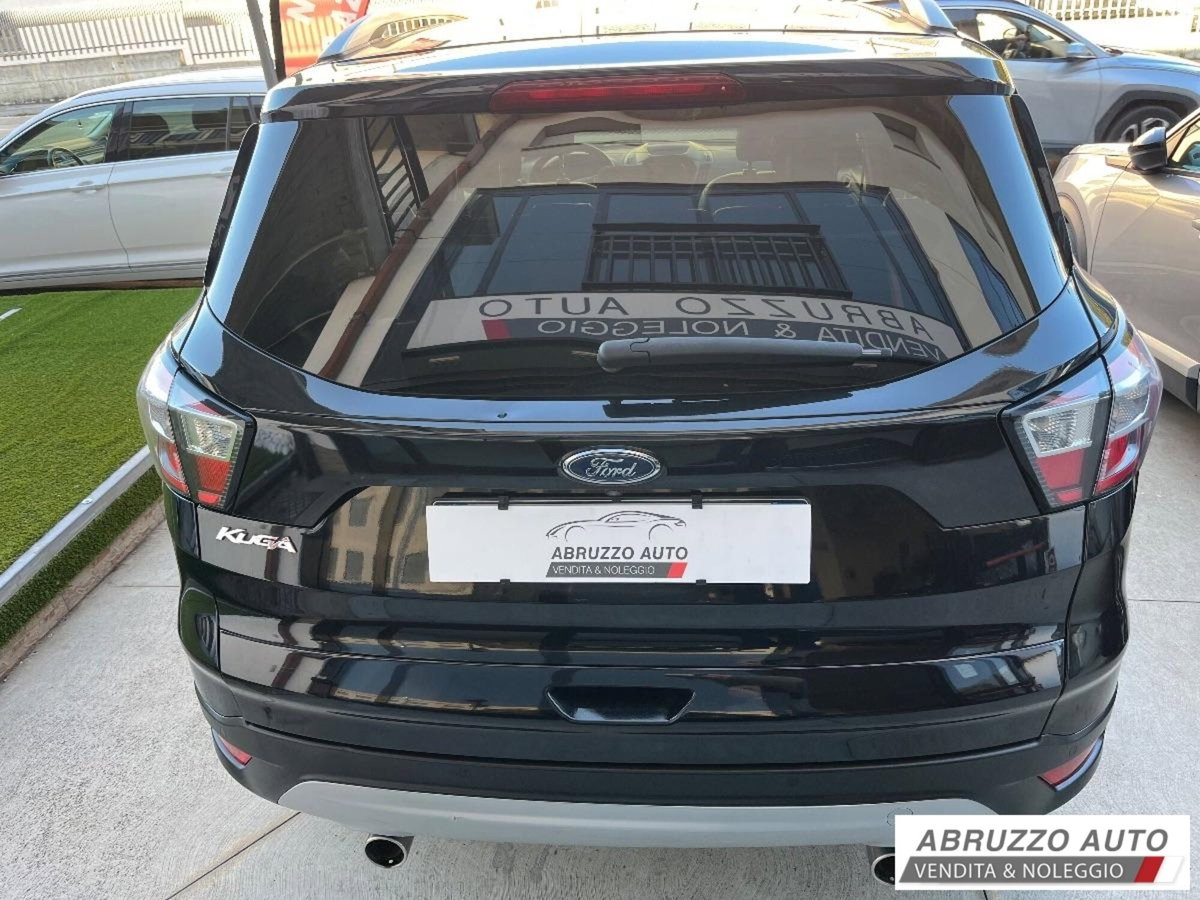 Ford Kuga 2.0 TDCI 150 CV S&S 4WD Titanium X (5)