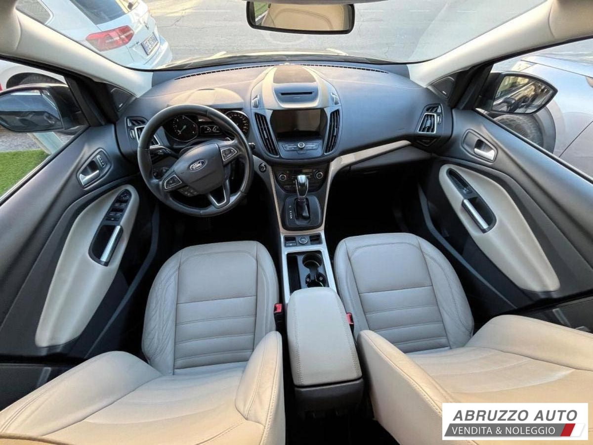 Ford Kuga 2.0 TDCI 150 CV S&S 4WD Titanium X (7)