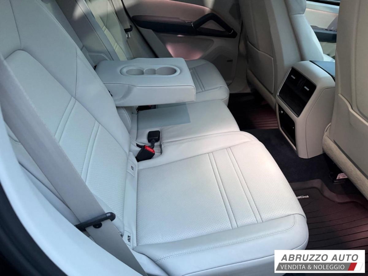 Porsche Cayenne 3.0 V6 (11)