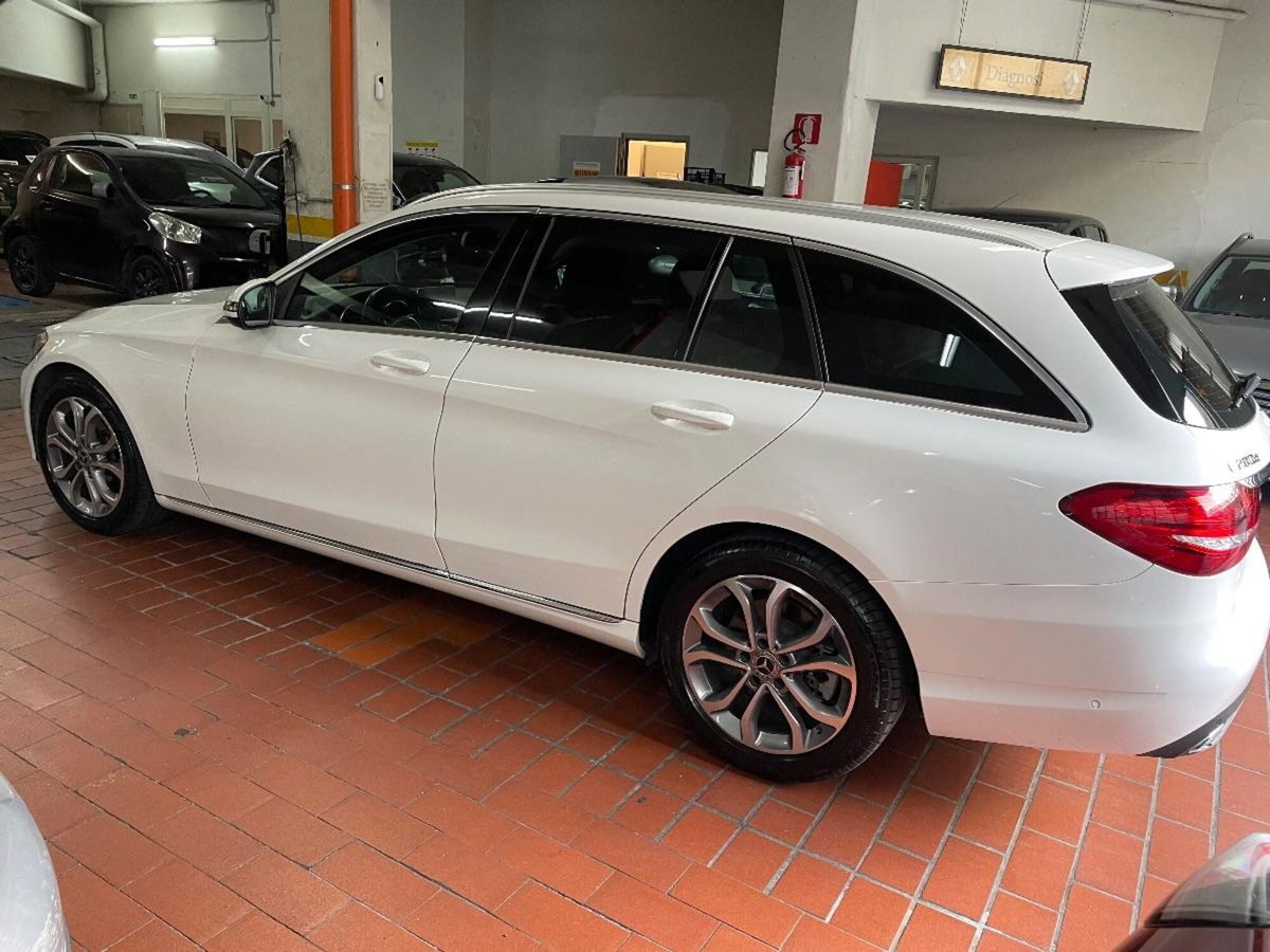 Mercedes-Benz Classe C Station Wagon 200 d Premium (9)