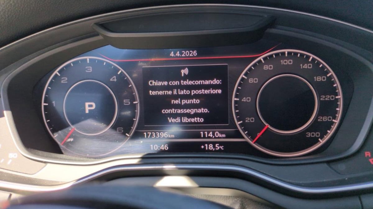 Audi A4 Avant 2.0 TDI 150 CV (13)