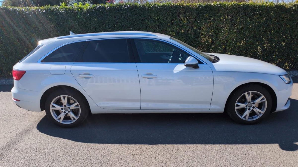 Audi A4 Avant 2.0 TDI 150 CV (7)