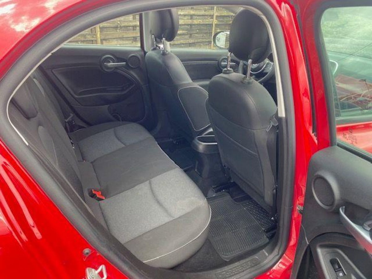 Fiat 500X 1.6 MultiJet 120 CV Lounge (6)