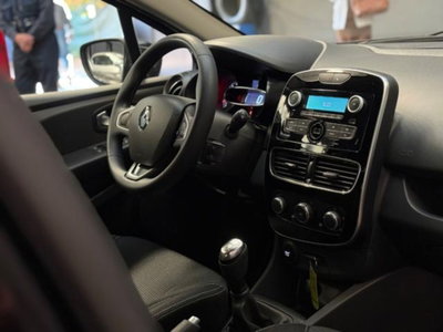 Renault Clio 1.2 75CV 5 porte Life (11)