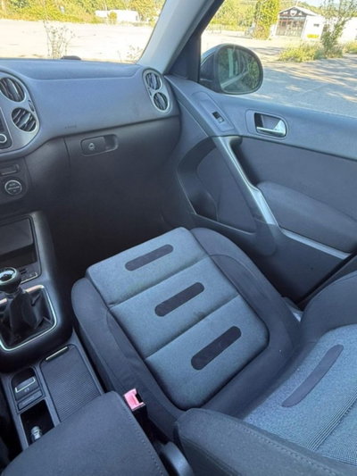 Volkswagen Tiguan 2.0 16V TDI DPF tiptronic Sport & Style (18°) (19)