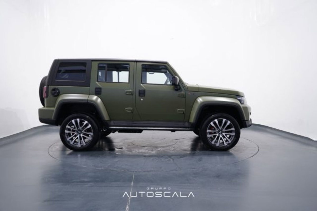 ICH-X K2 K2 2.0 turbo diesel 4x4 162cv auto (15)