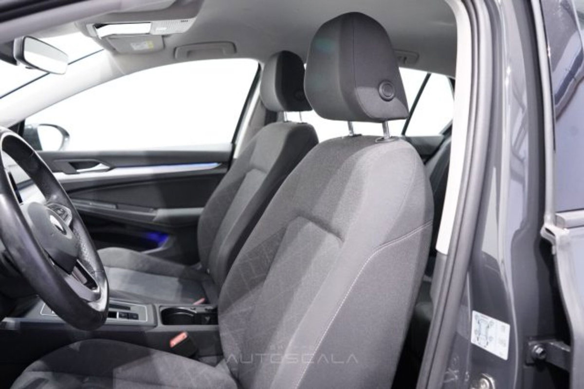 Volkswagen Golf Variant 2.0 TDI SCR DSG Life (11)