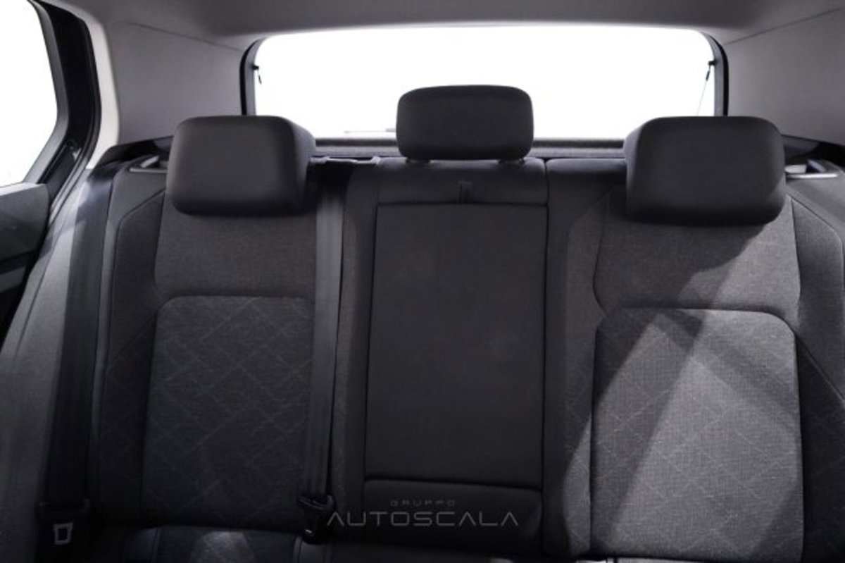 Volkswagen Golf Variant 2.0 TDI SCR DSG Life (20)