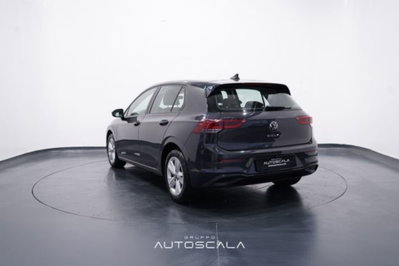 Volkswagen Golf Variant 2.0 TDI SCR DSG Life (4)