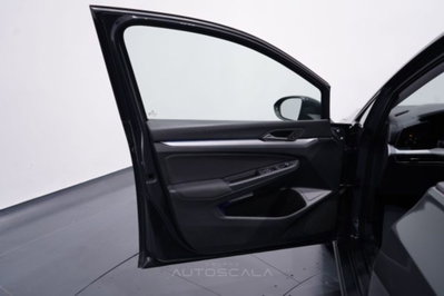 Volkswagen Golf Variant 2.0 TDI SCR DSG Life (9)