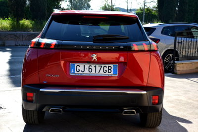 Peugeot 2008 1.2 puretech Allure s&s 130cv eat8 (14)