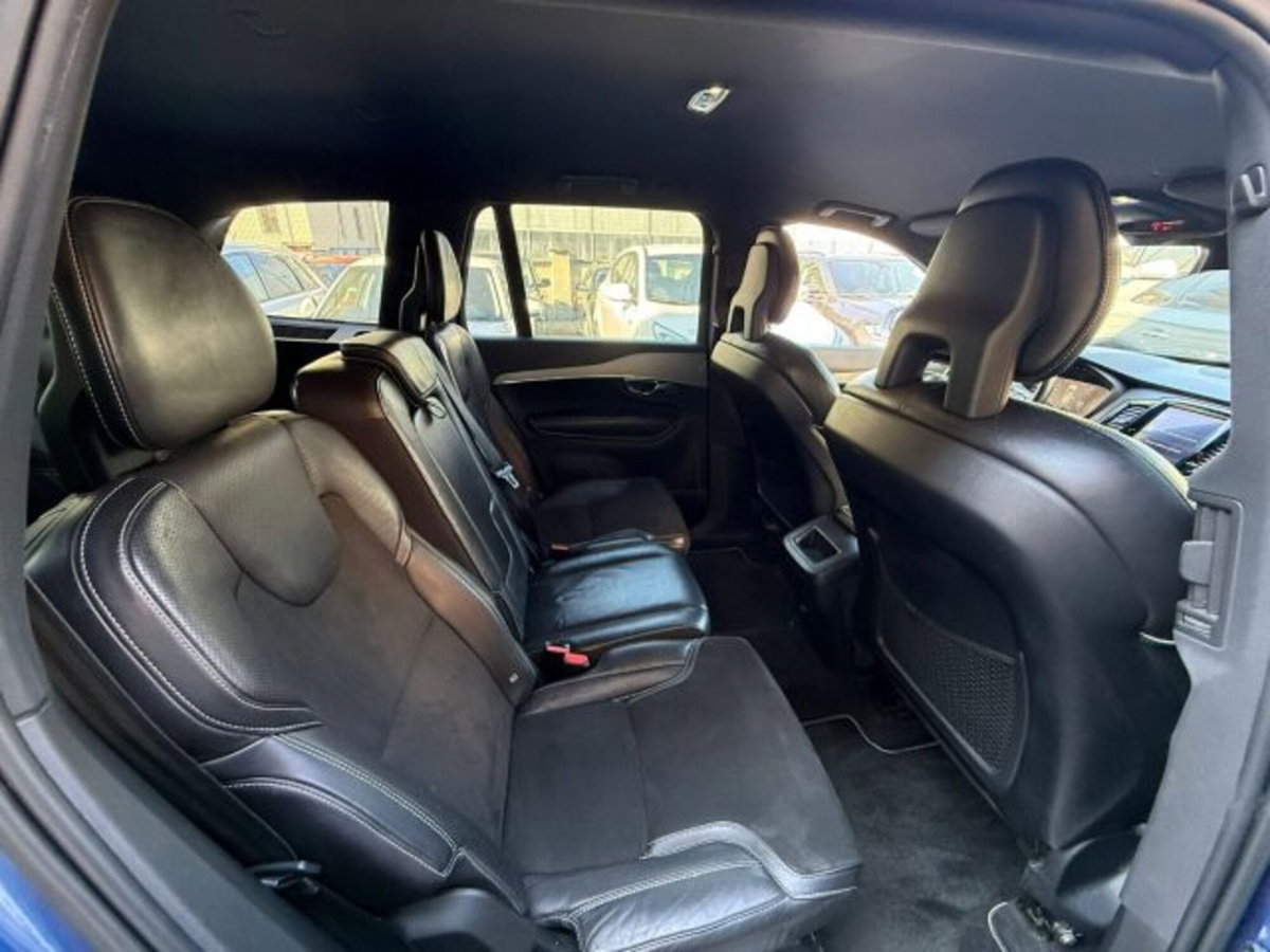 Volvo XC90 D5 AWD Geartronic 7 posti R-design (15)