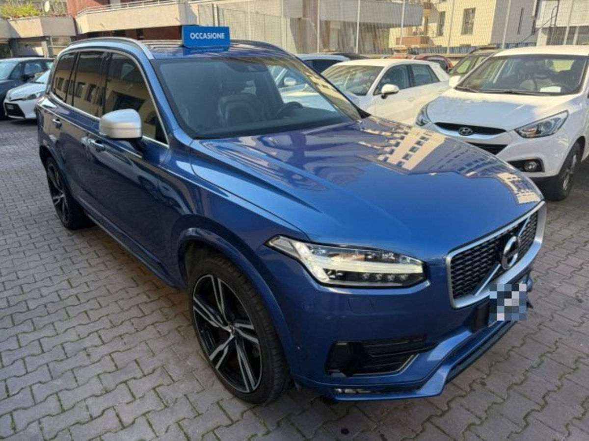 Volvo XC90 D5 AWD Geartronic 7 posti R-design (3)