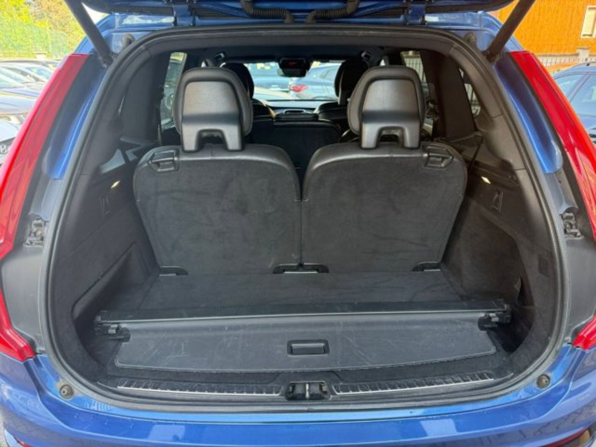 Volvo XC90 D5 AWD Geartronic 7 posti R-design (7)