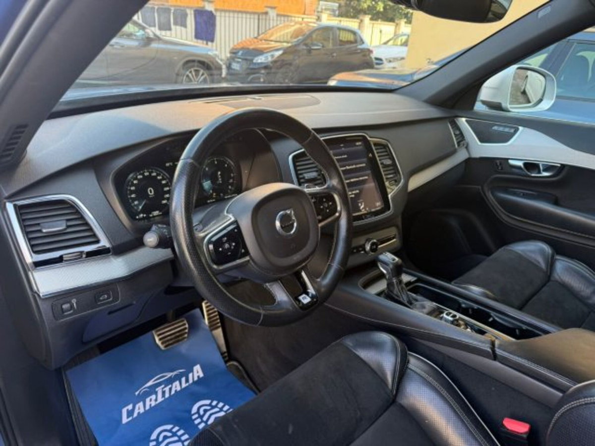 Volvo XC90 D5 AWD Geartronic 7 posti R-design (9)