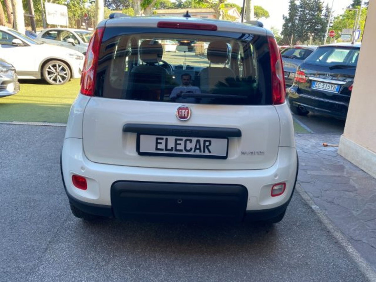 Fiat Panda 1.0 FireFly S&S Hybrid City Cross (5)