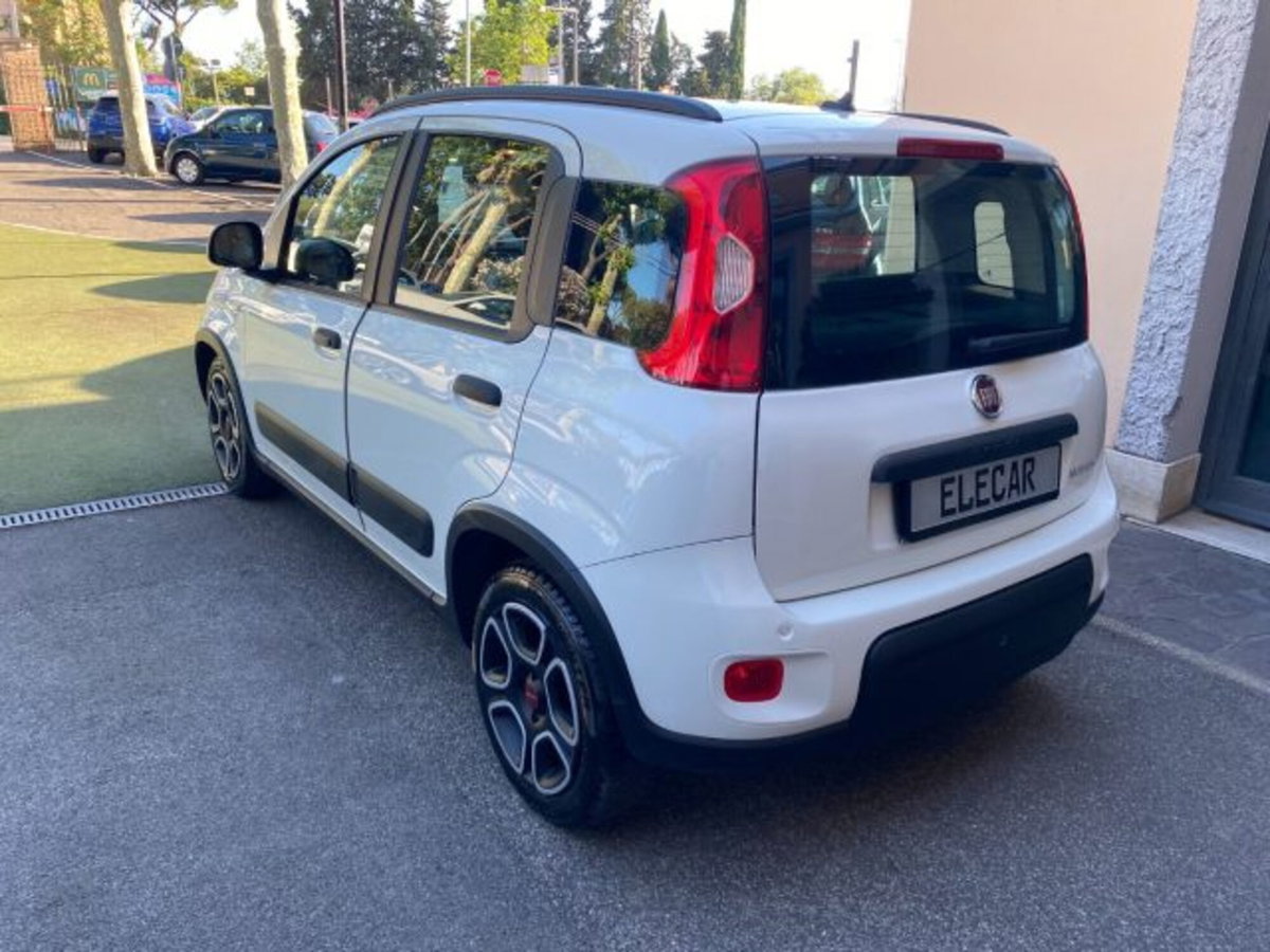 Fiat Panda 1.0 FireFly S&S Hybrid City Cross (6)
