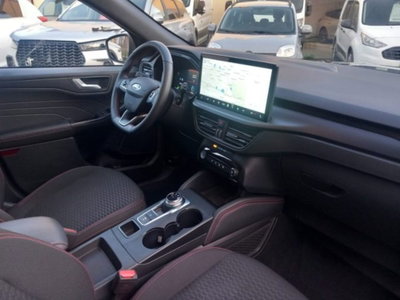 Ford Kuga 2.5 Full Hybrid 190 CV CVT 2WD ST-Line Design (18)