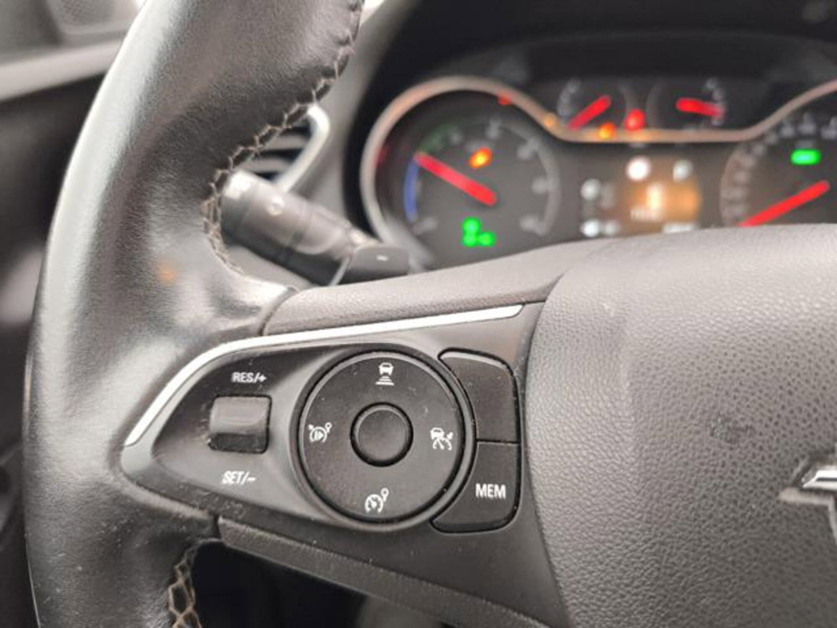 Opel Grandland 73kWh full electric GS awd 325cv (15)