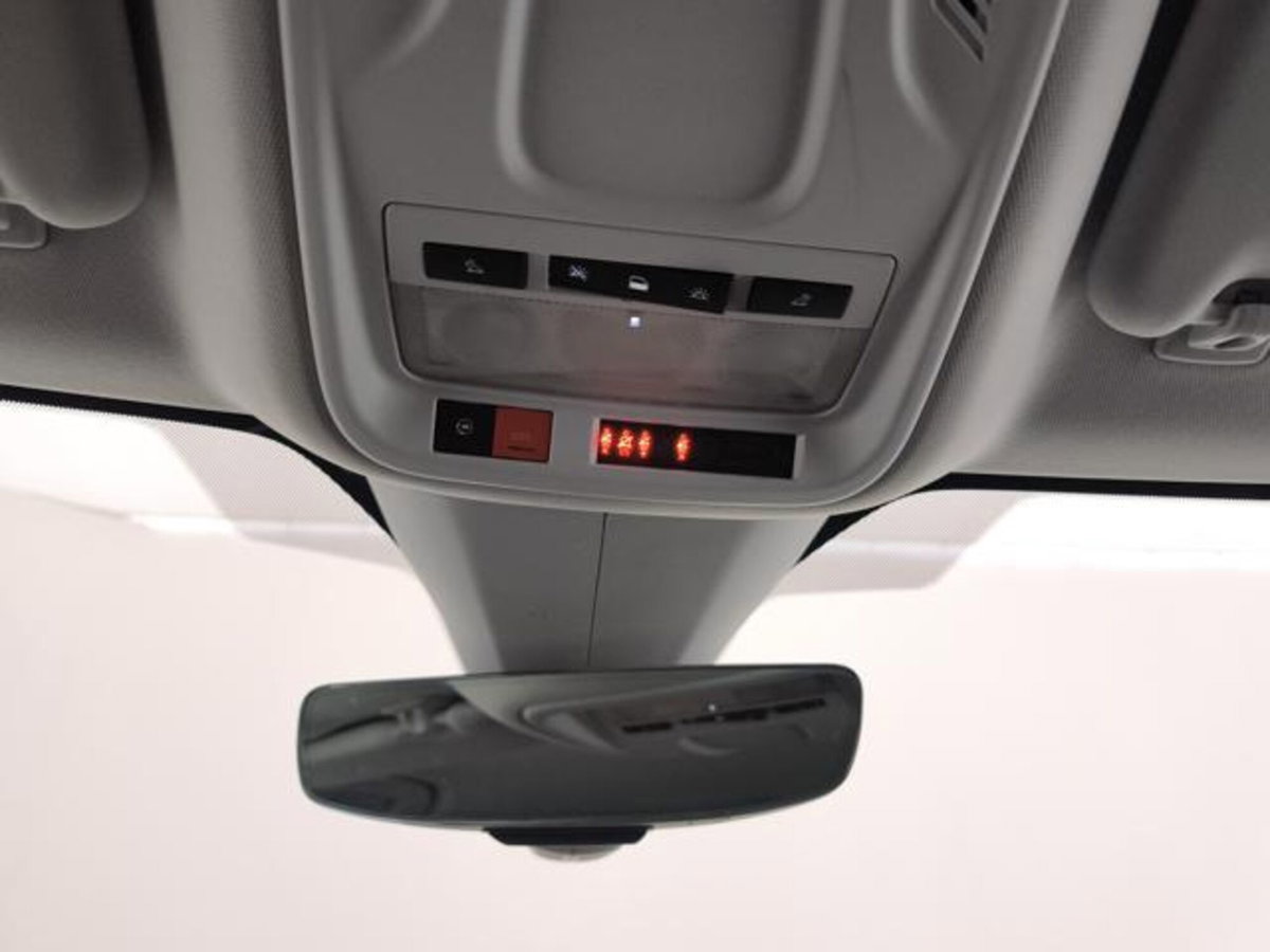 Opel Grandland 73kWh full electric GS awd 325cv (19)