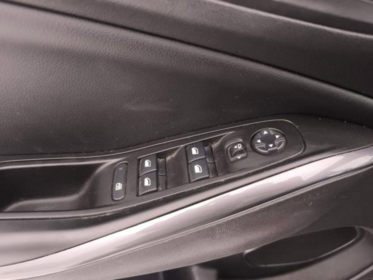 Opel Grandland 73kWh full electric GS awd 325cv (20)