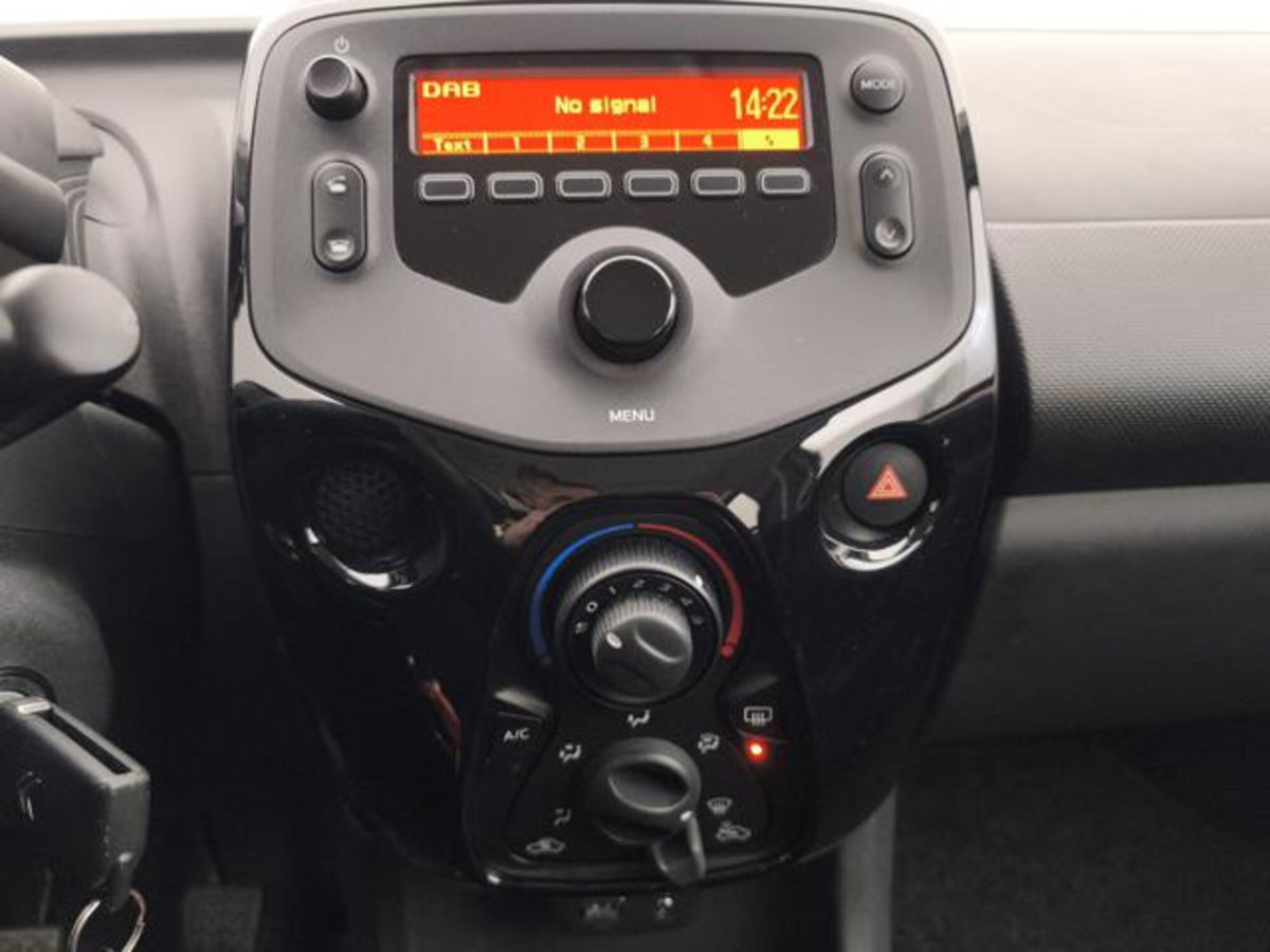 Citroen C1 C1 VTi 72 5 porte Feel (16)