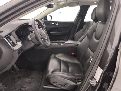 Volvo XC60 2.0 b4 Plus Dark auto (11)
