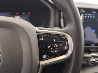 Volvo XC60 2.0 b4 Plus Dark auto (16)