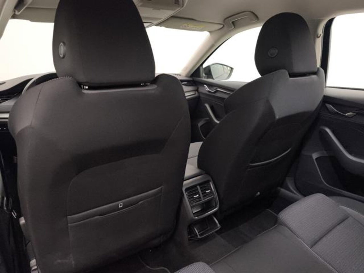 Skoda Octavia Station Wagon 2.0 TDI EVO SCR 150 CV DSG 4x4 Wagon Executive (20)