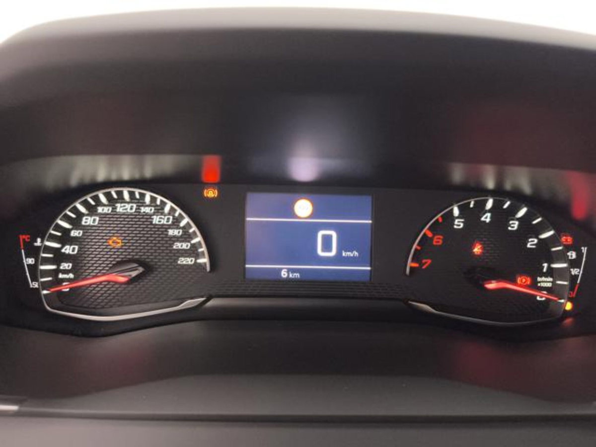 Peugeot 2008 1.2 puretech Style s&s 100cv (14)