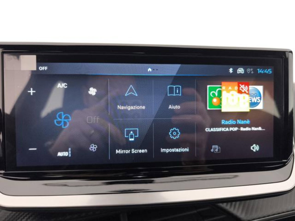 Peugeot 2008 1.2 puretech Style s&s 100cv (18)