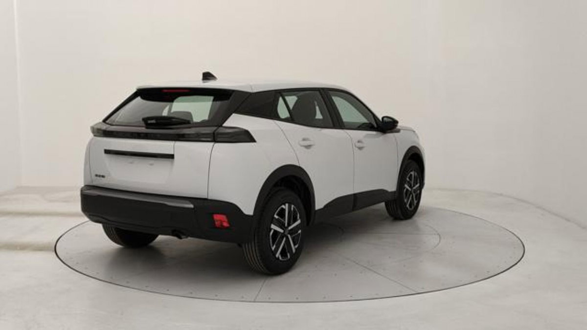 Peugeot 2008 1.2 puretech Style s&s 100cv (5)