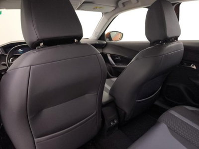 Peugeot 2008 BlueHDi 130 S&S EAT8 Allure Pack (19)