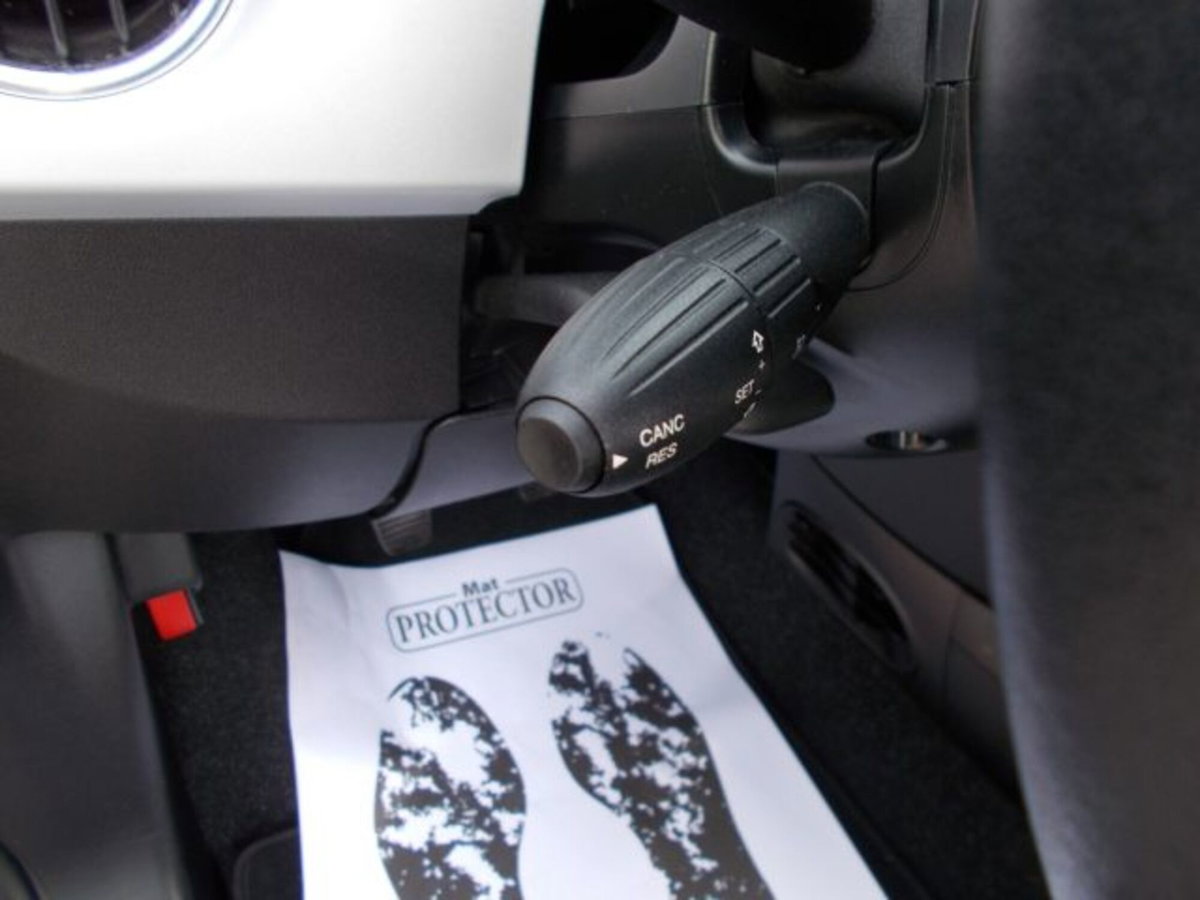Fiat 500 1.0 Hybrid Connect (14)