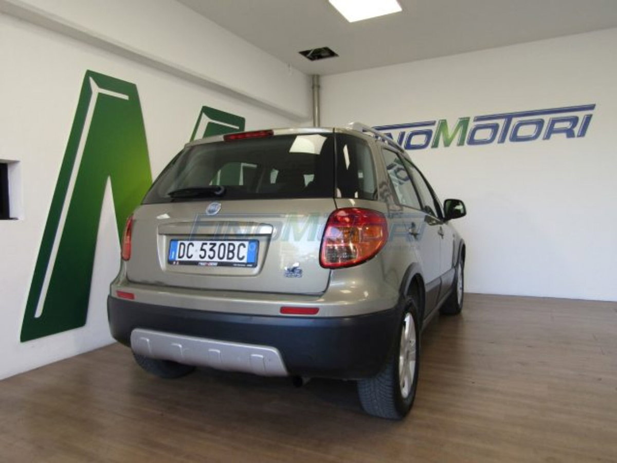 Fiat Sedici 1.9 MJT 4x4 Dynamic (13)
