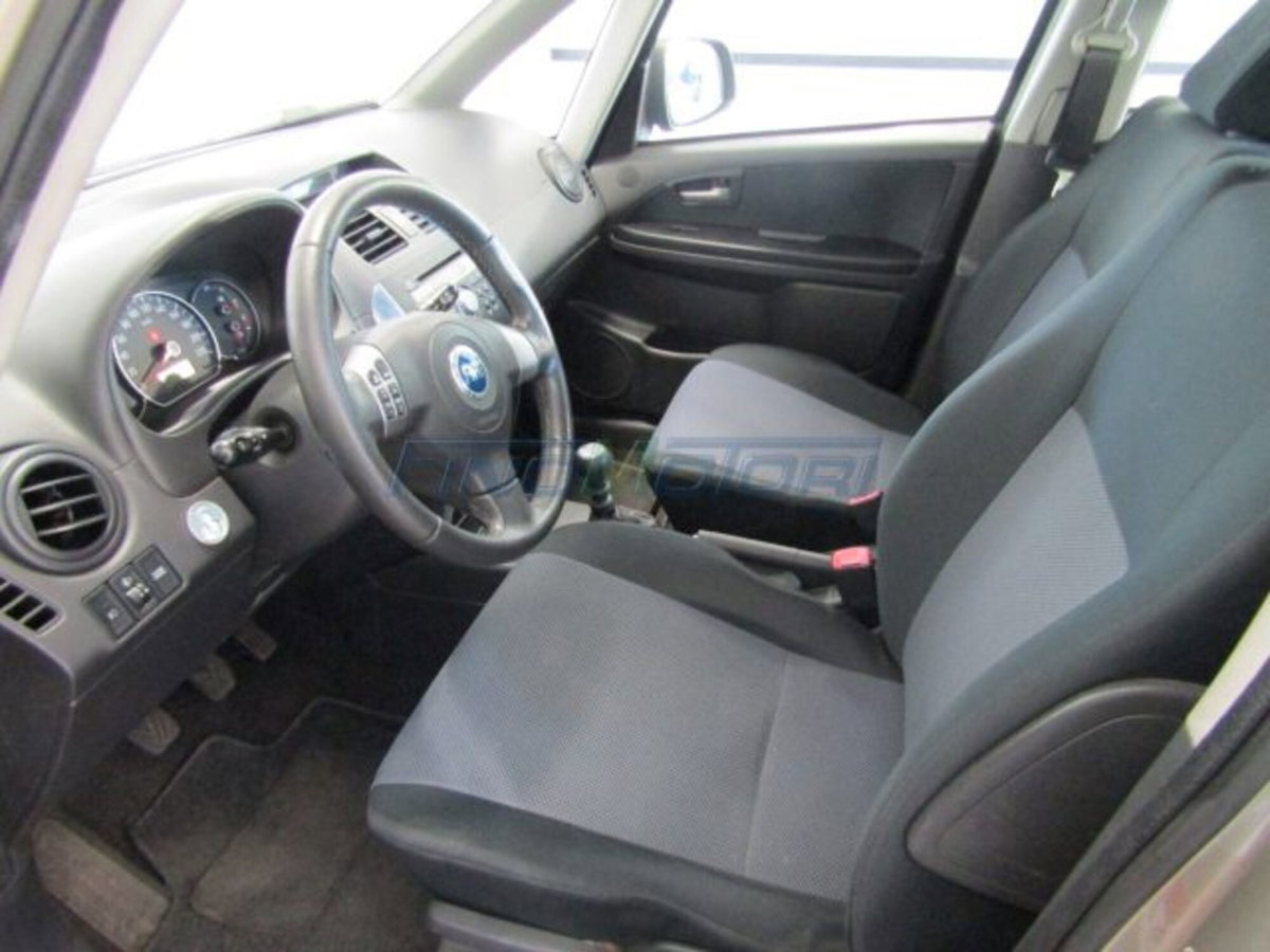 Fiat Sedici 1.9 MJT 4x4 Dynamic (7)