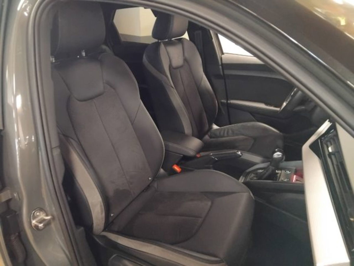 Audi A1 Sportback 40 TFSI S tronic Identity Black (14)