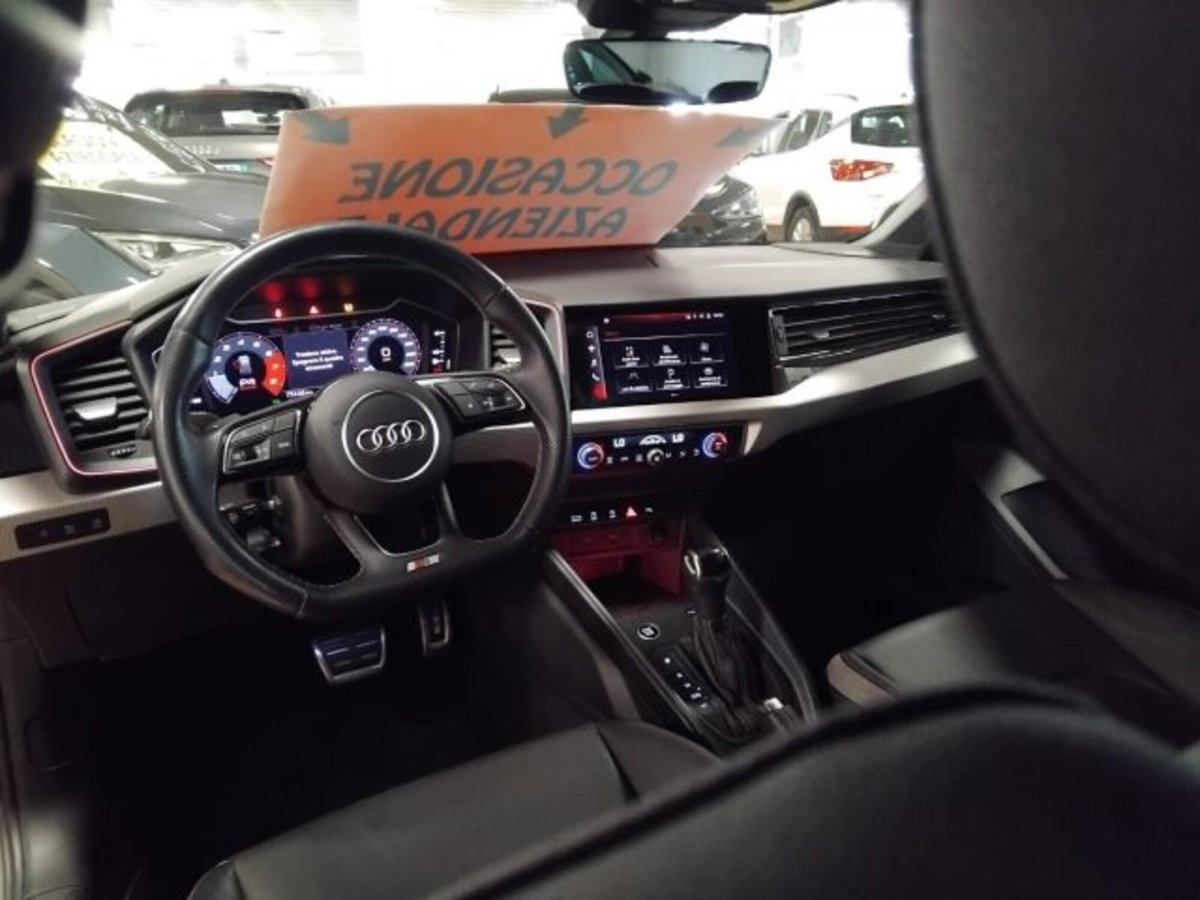 Audi A1 Sportback 40 TFSI S tronic Identity Black (18)